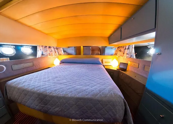 Botel Minicrociereinbarca