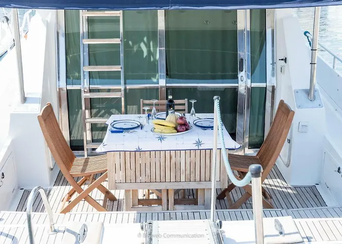 Minicrociereinbarca Bateau-hôtel