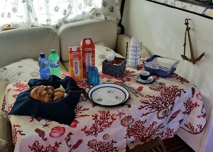 Hotel na wodzie Minicrociereinbarca